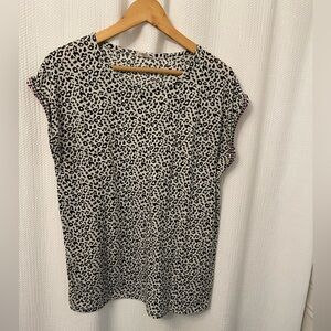 Hem & Thread animal print top size S
